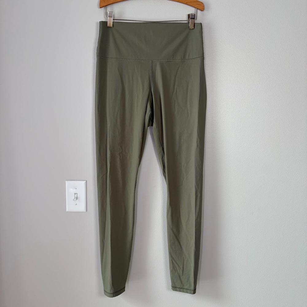 Everlane Sage Green ReNew Performance Leggings Athleisure Workout Athletic